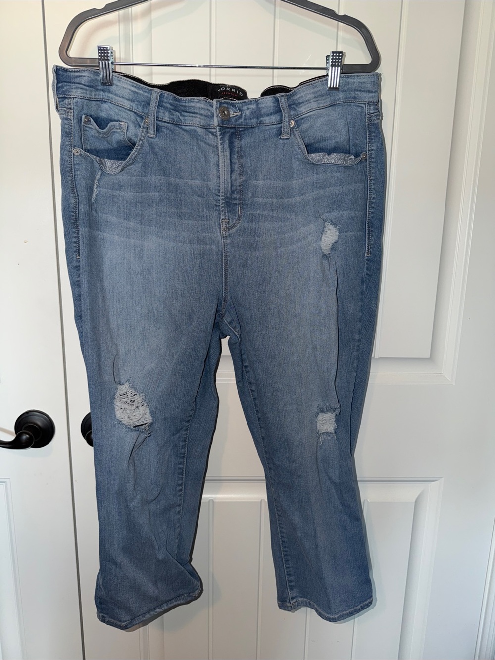 Torrid Cropped Light Wash Distressed Jeans